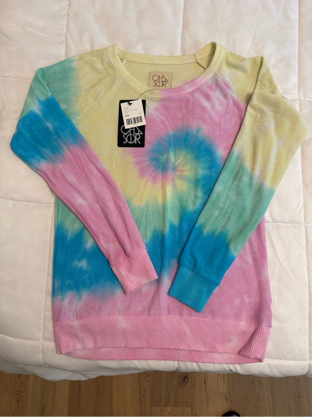 Chaser Tie Dye Sweatshirt – NWT – Size Small 🌈